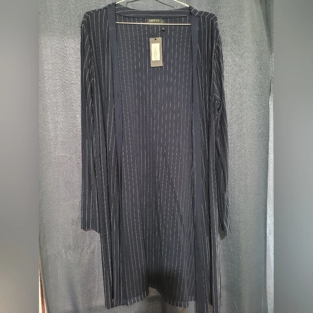 Cardigan - Picture 2 of 2